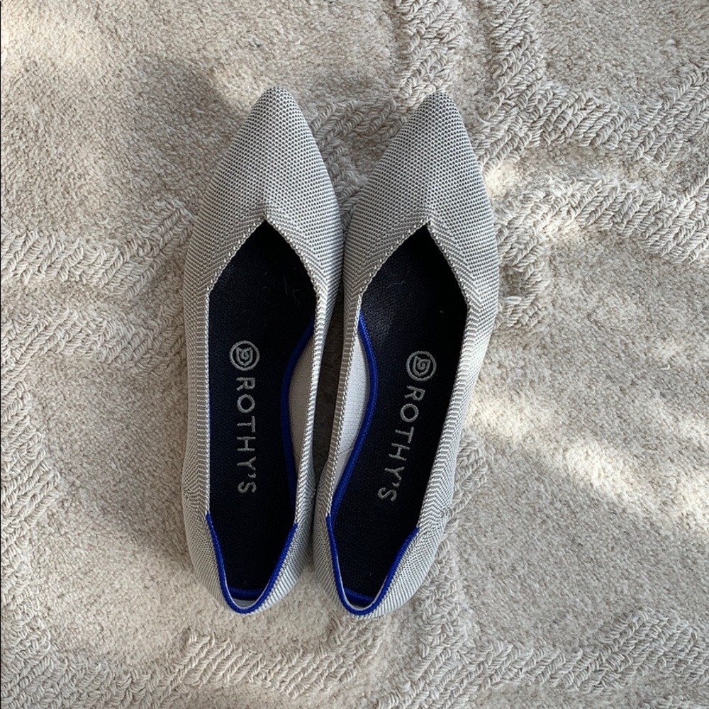 Rothys flax points size 8